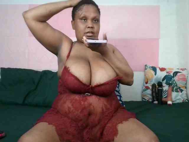 BIGTITTISXX