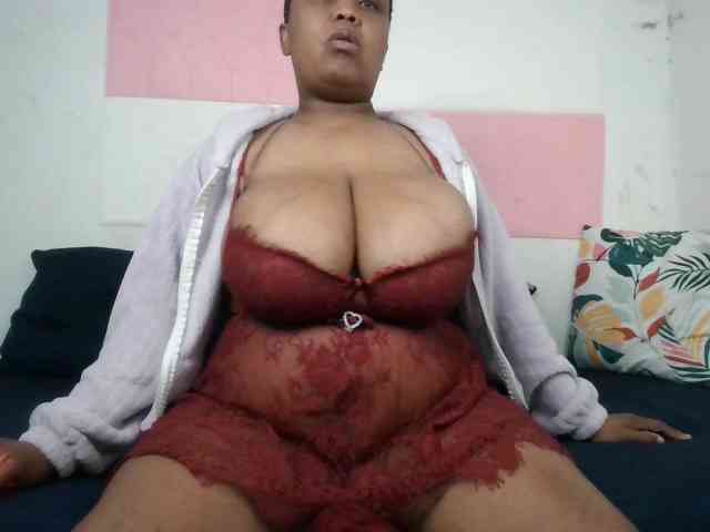 BIGTITTISXX webcam
