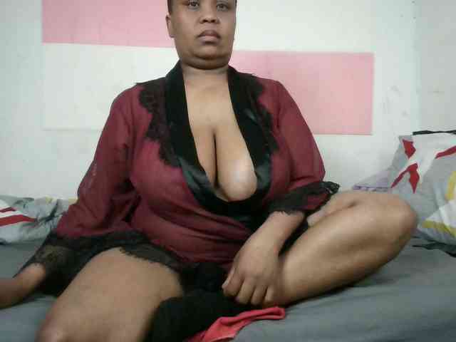 BIGTITTISXX