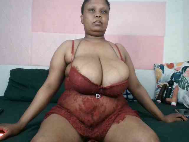 Model: BIGTITTISXX