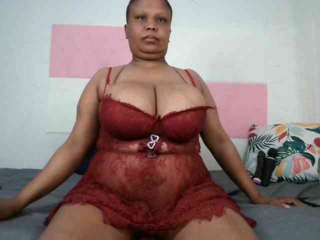 BIGTITTISXX