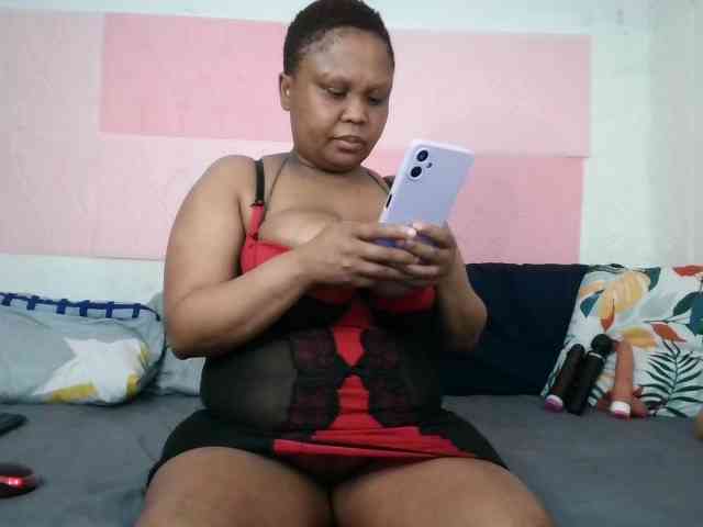 BIGTITTISXX