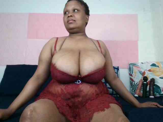 BIGTITTISXX BIGTITTISXX