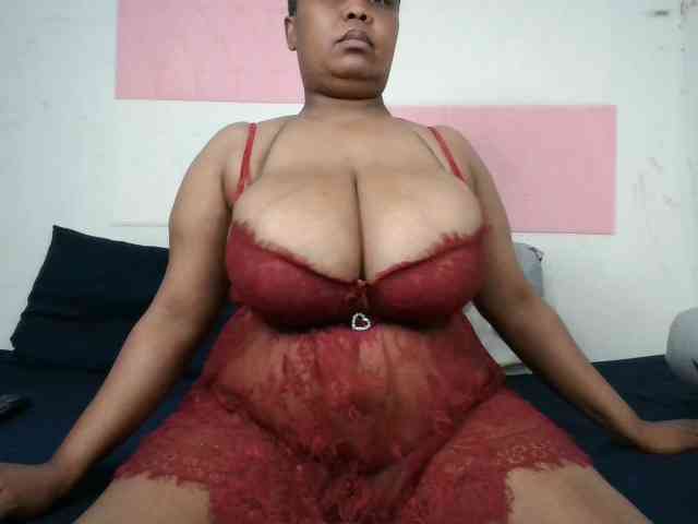 BIGTITTISXX