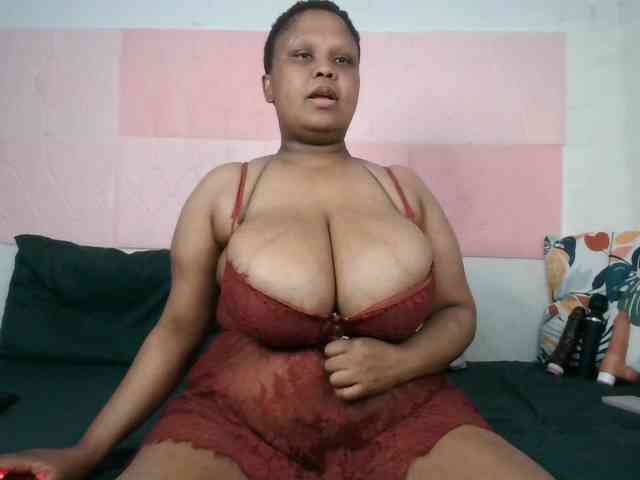 BIGTITTISXX