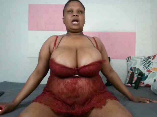 BIGTITTISXX webcam
