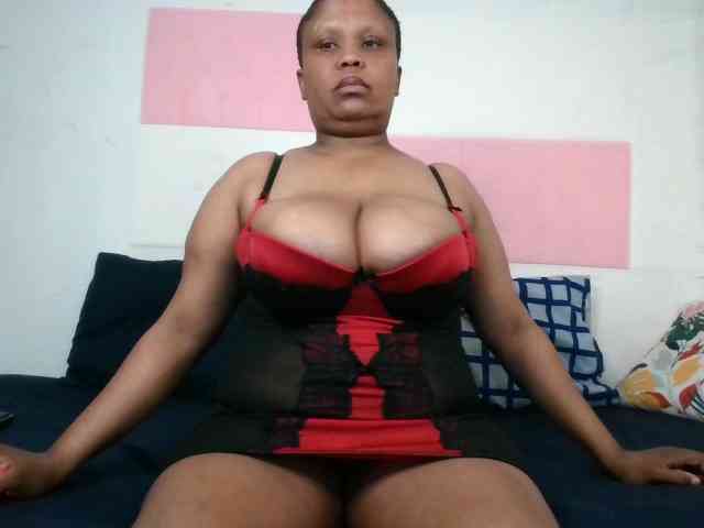 BIGTITTISXX webcam