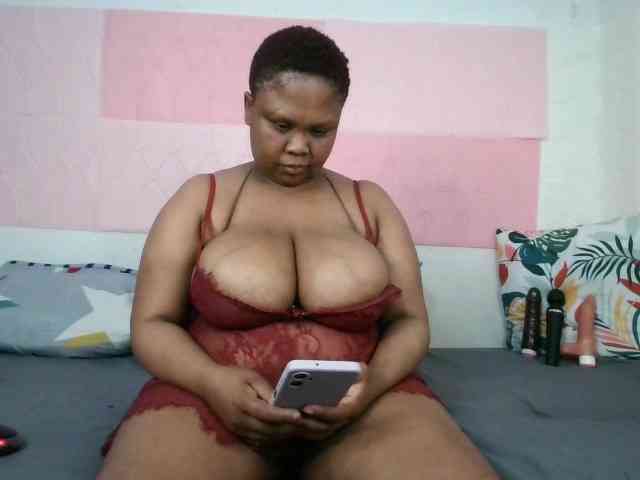BIGTITTISXX BIGTITTISXX