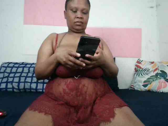 BIGTITTISXX webcam