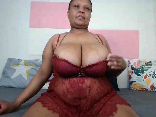 Model: BIGTITTISXX
