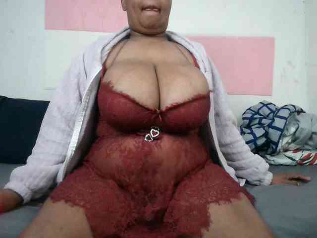 BIGTITTISXX