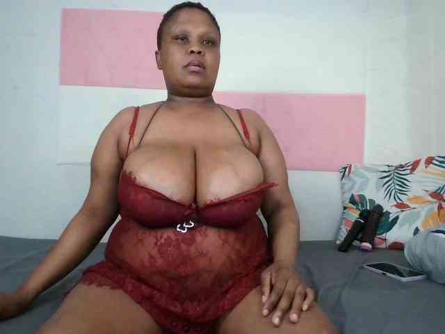 BIGTITTISXX