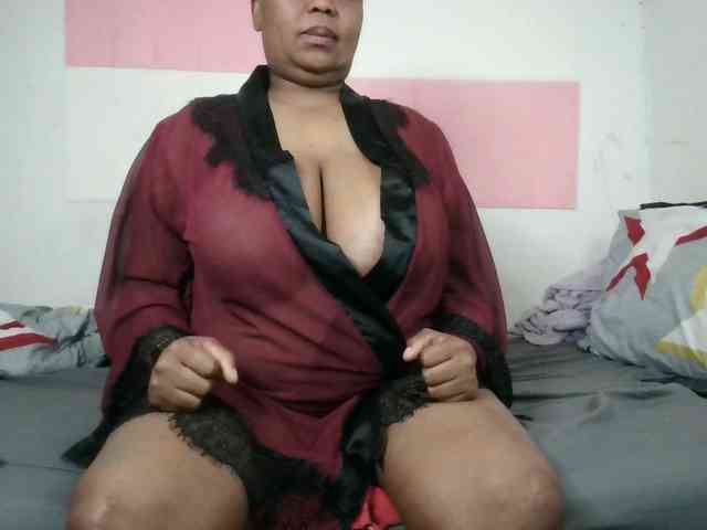 BIGTITTISXX