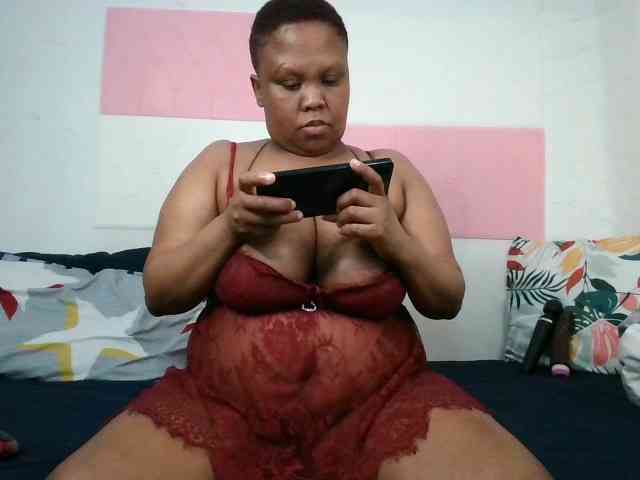 BIGTITTISXX BIGTITTISXX