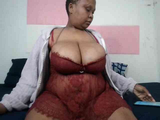 BIGTITTISXX