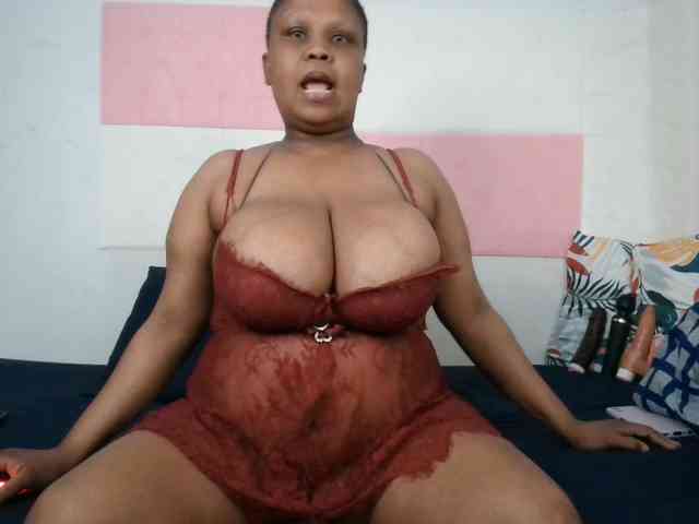 BIGTITTISXX BIGTITTISXX