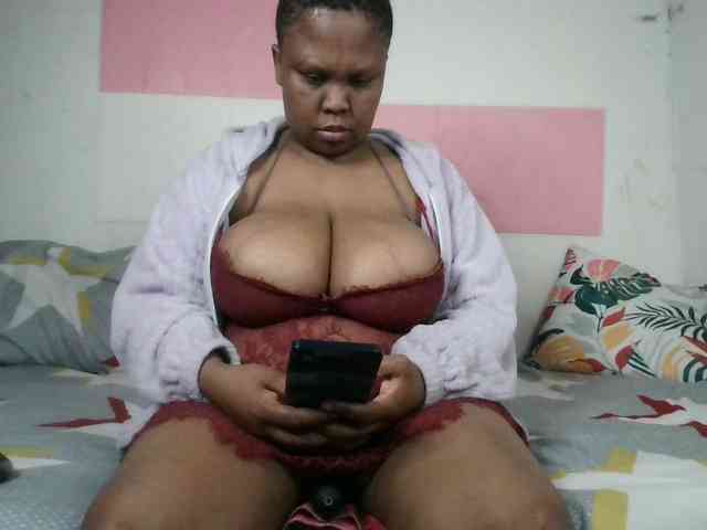 BIGTITTISXX BIGTITTISXX