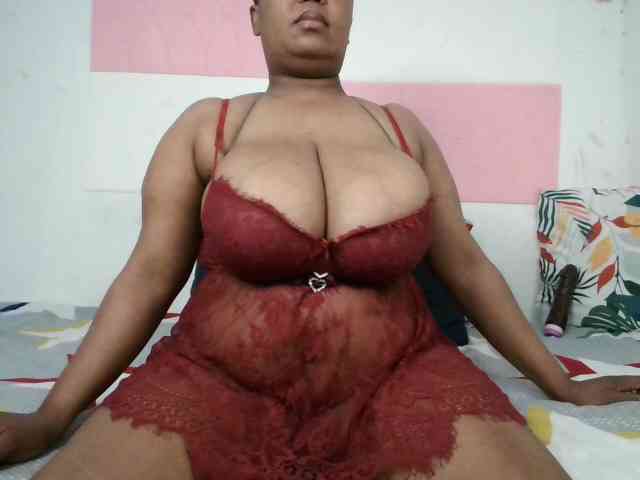 BIGTITTISXX