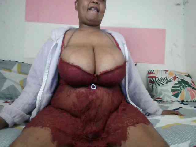 BIGTITTISXX