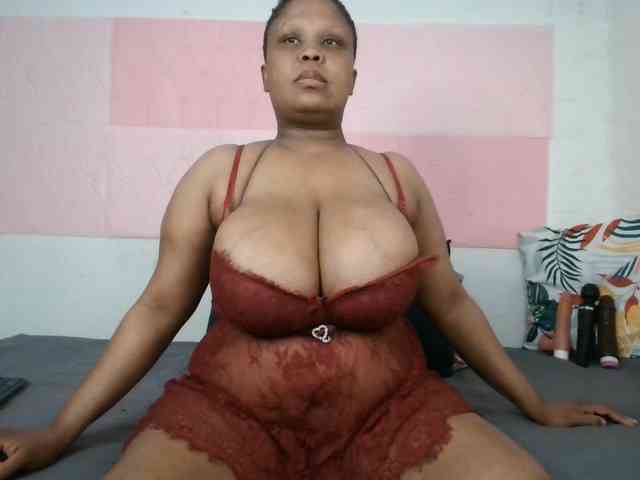 BIGTITTISXX BIGTITTISXX