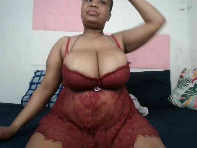 BIGTITTISXX Live Webcam on BongaCams