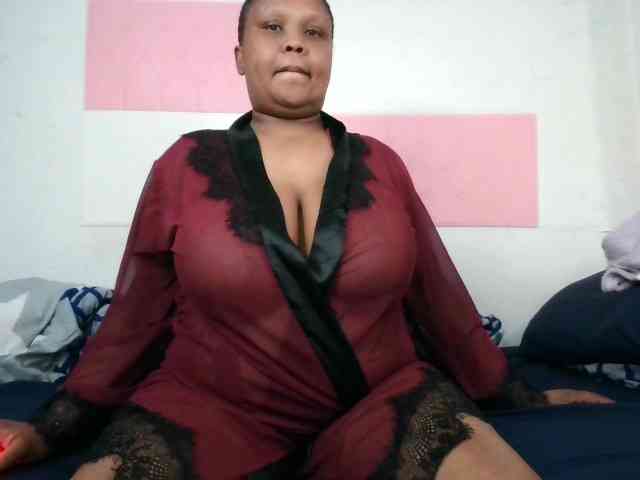 BIGTITTISXX webcam