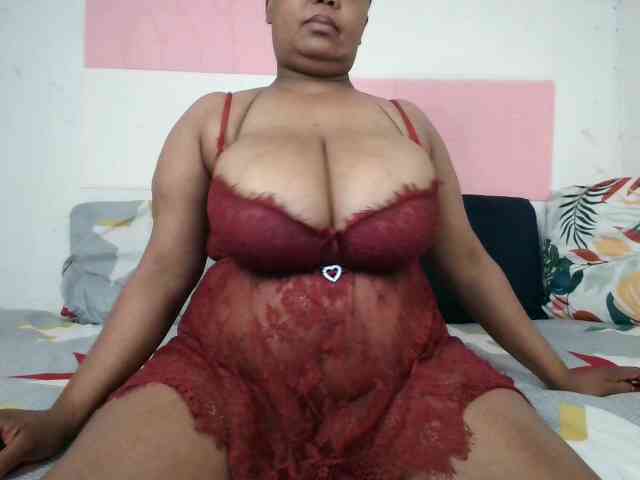 Model: BIGTITTISXX