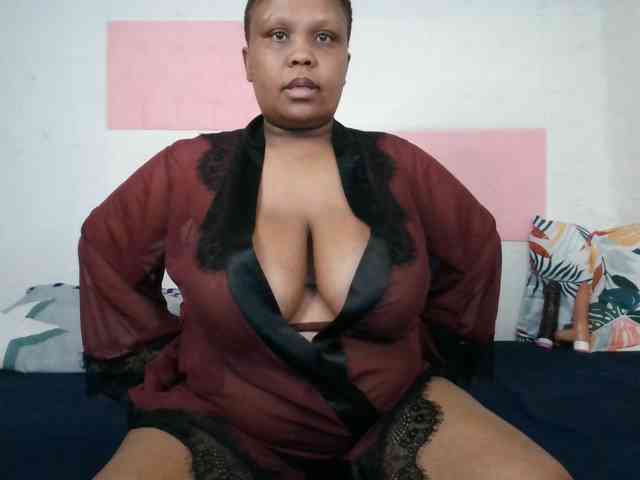 BIGTITTISXX