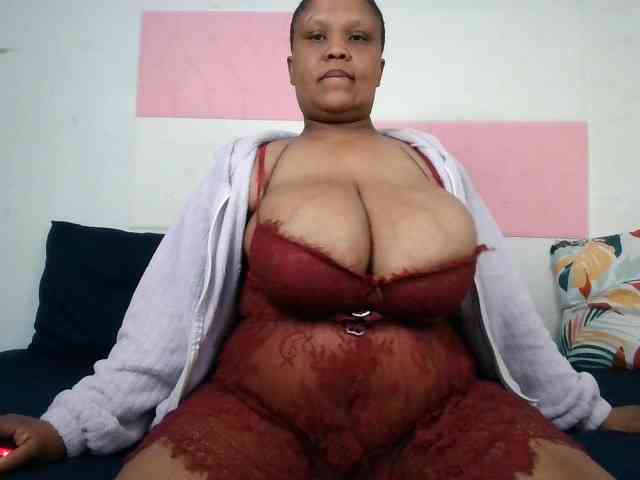 BIGTITTISXX webcam