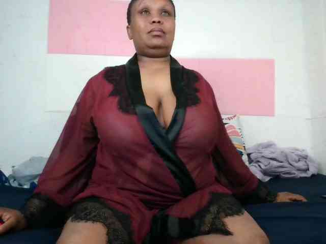 BIGTITTISXX webcam