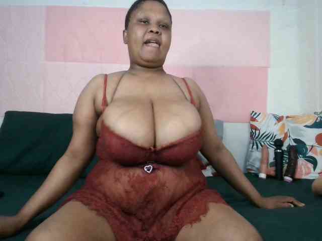 BIGTITTISXX