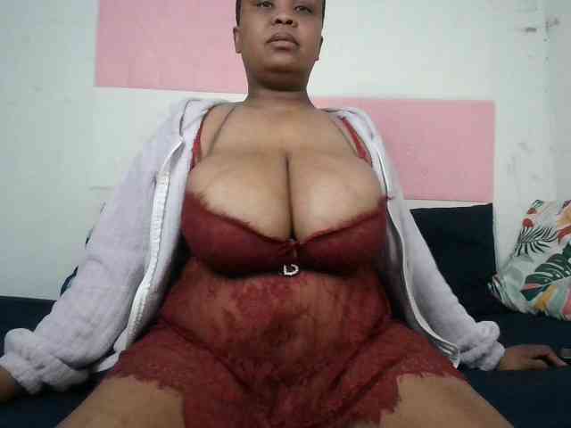 BIGTITTISXX BIGTITTISXX
