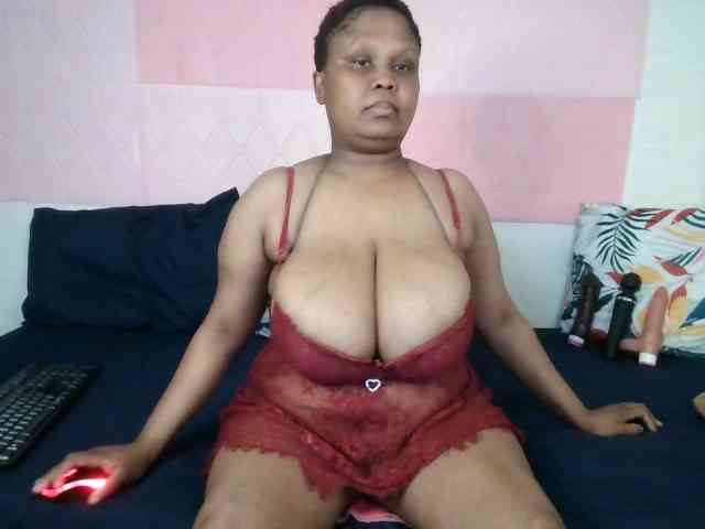 BIGTITTISXX