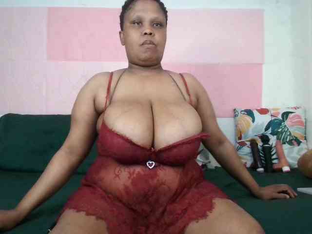BIGTITTISXX