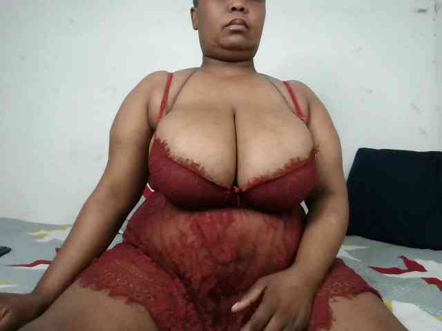 BIGTITTISXX