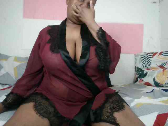 BIGTITTISXX webcam