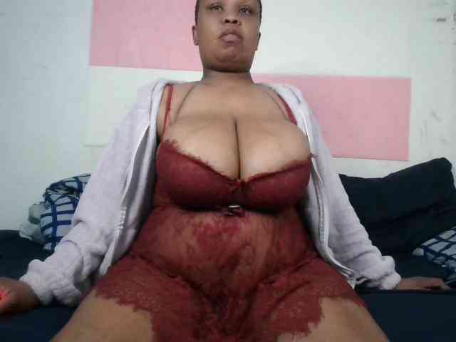 BIGTITTISXX Live Webcam on BongaCams