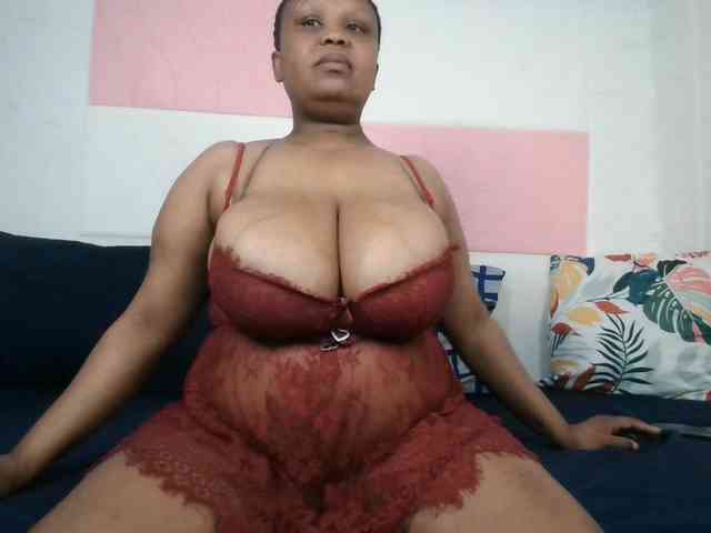 BIGTITTISXX webcam