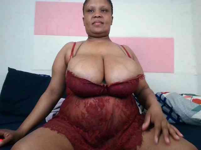 BIGTITTISXX webcam
