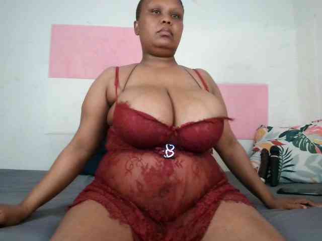 BIGTITTISXX webcam