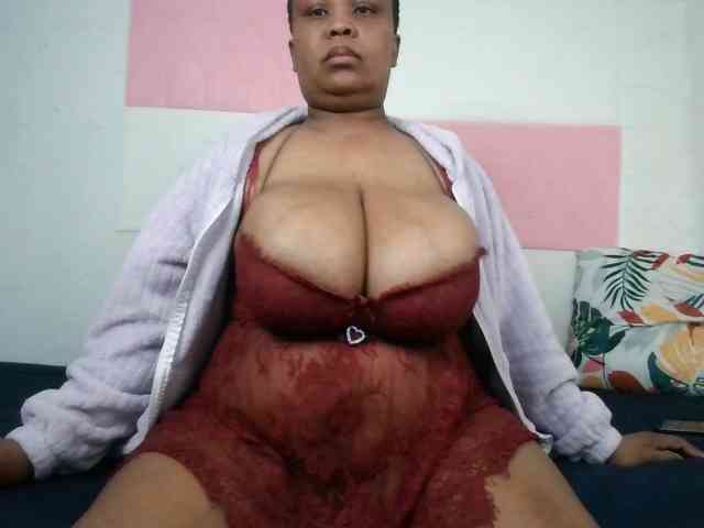 BIGTITTISXX