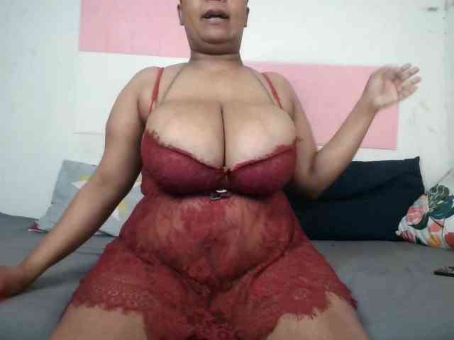 BIGTITTISXX BIGTITTISXX