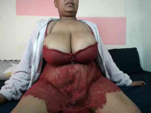 BIGTITTISXX