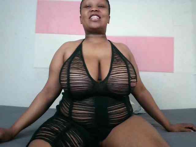 BIGTITTISXX webcam