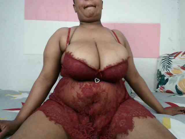 Model: BIGTITTISXX