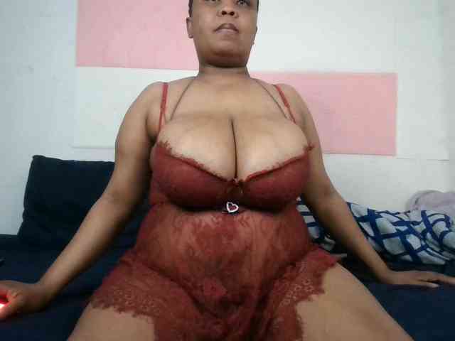 BIGTITTISXX webcam