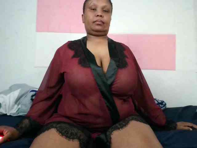BIGTITTISXX webcam