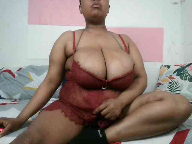 BIGTITTISXX