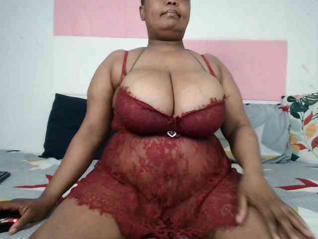 BIGTITTISXX BIGTITTISXX