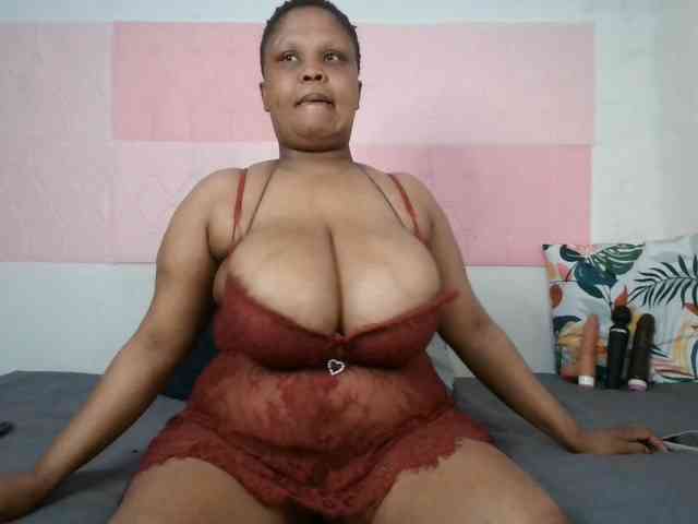 BIGTITTISXX